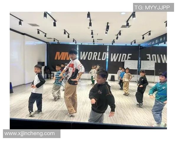 深圳街舞队荣登全国街舞力量排行榜第三名展现实力与魅力